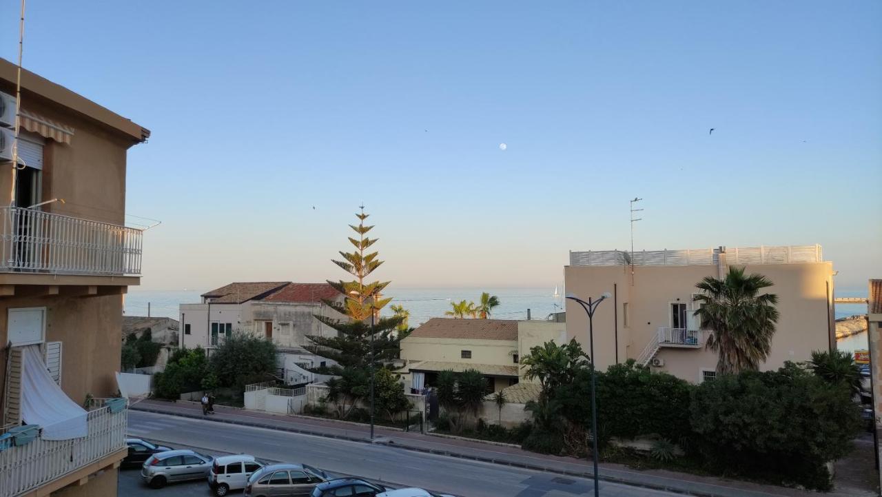 Oikos Arethusa Syracuse Buitenkant foto